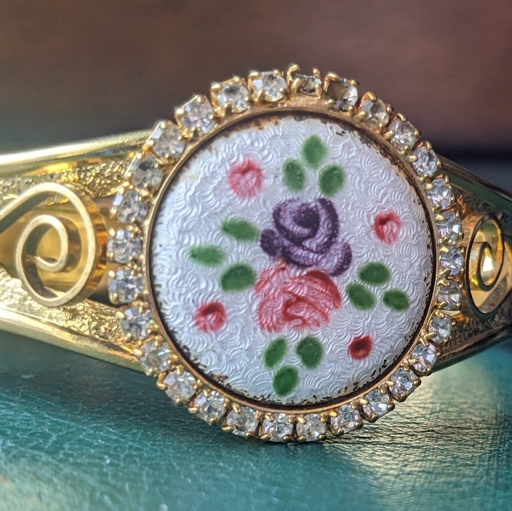 Vintage Bracelet Needs Repair